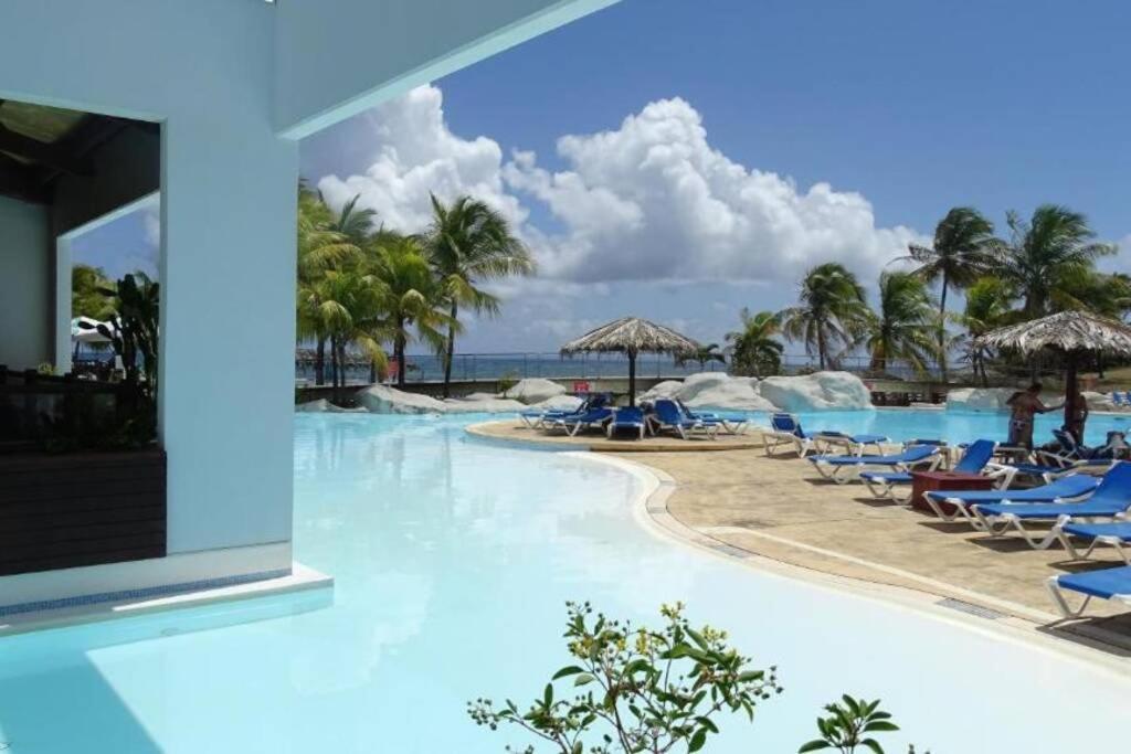 Superbe Studio Superieur Neuf Avec Balcon Saint-Francois (Grande-Terre) Exterior foto
